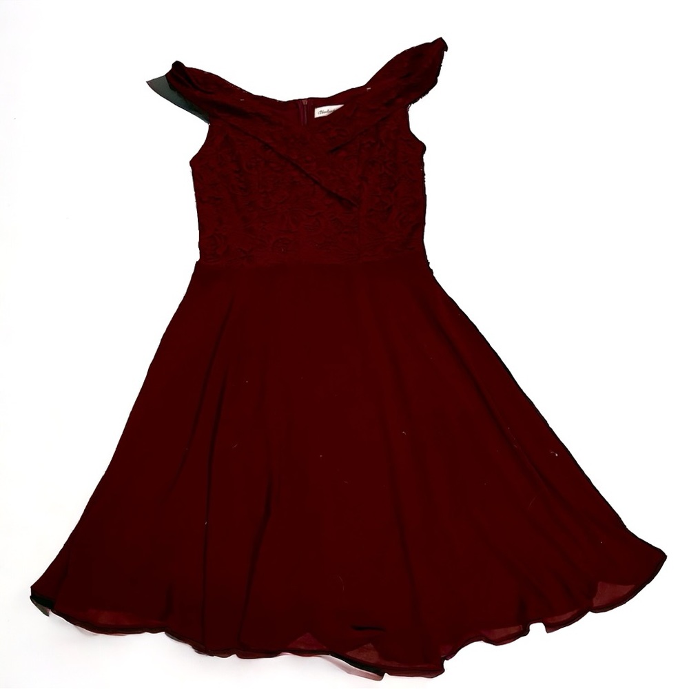 Off Shoulder Lace Cocktail Dress - Large